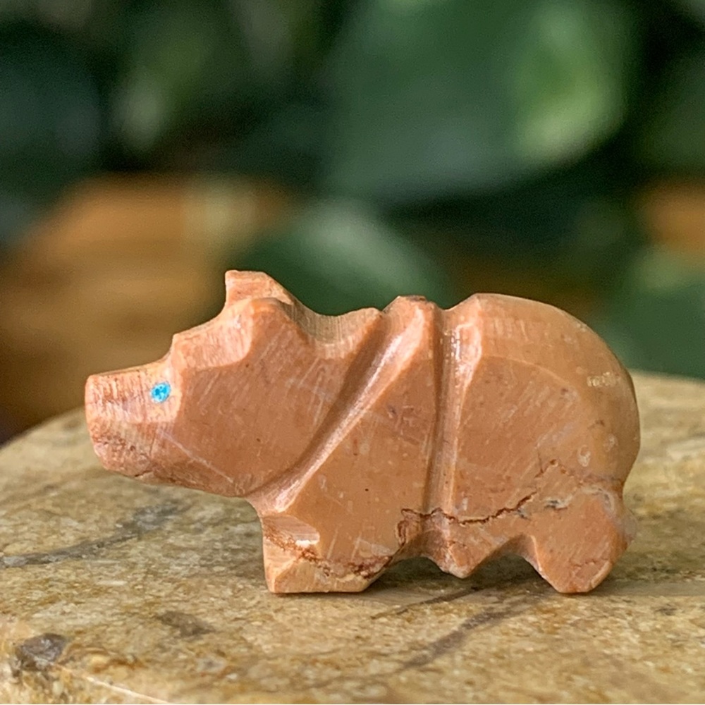 Native American Style Zuni Bear Fetish Bead Hand Carved Stone Drilled Animal .8"